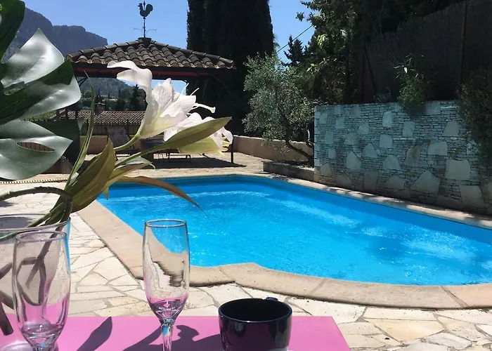 Boutique Hostel By Cassis